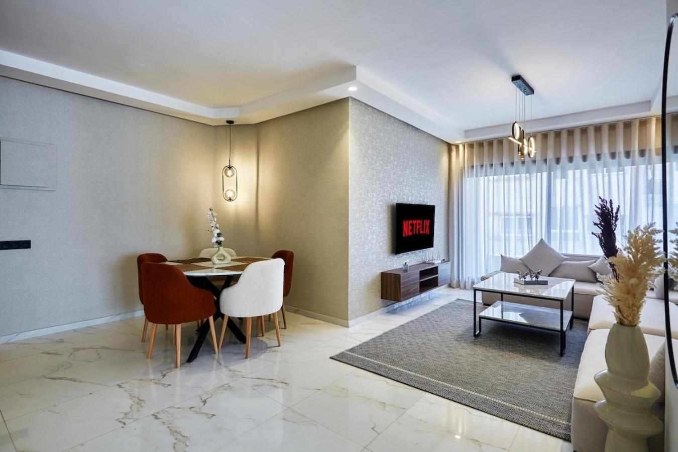 Your Home Away From Home 2 Bed Flat With Parking Casablanca Bagian luar foto