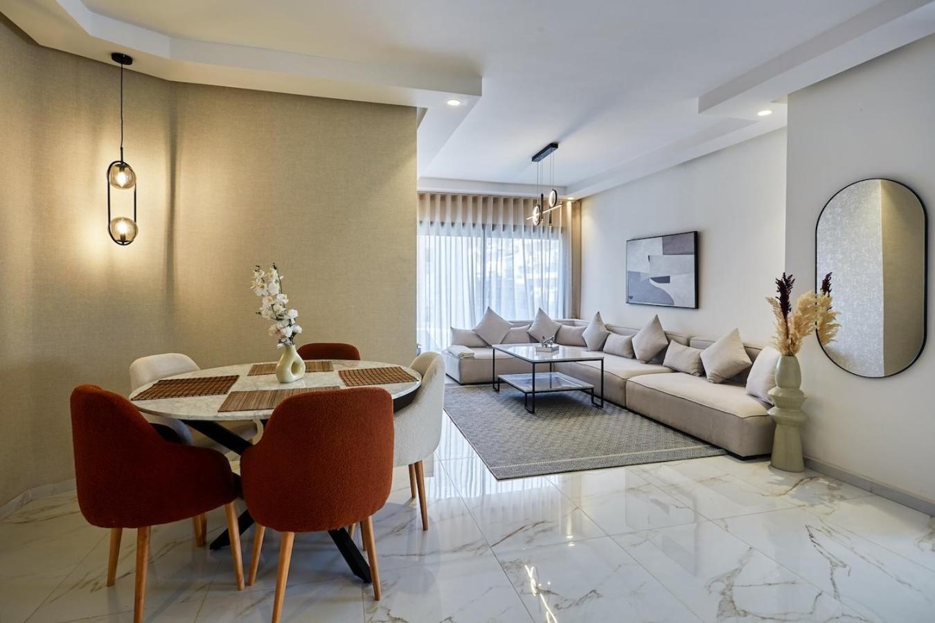 Your Home Away From Home 2 Bed Flat With Parking Casablanca Bagian luar foto